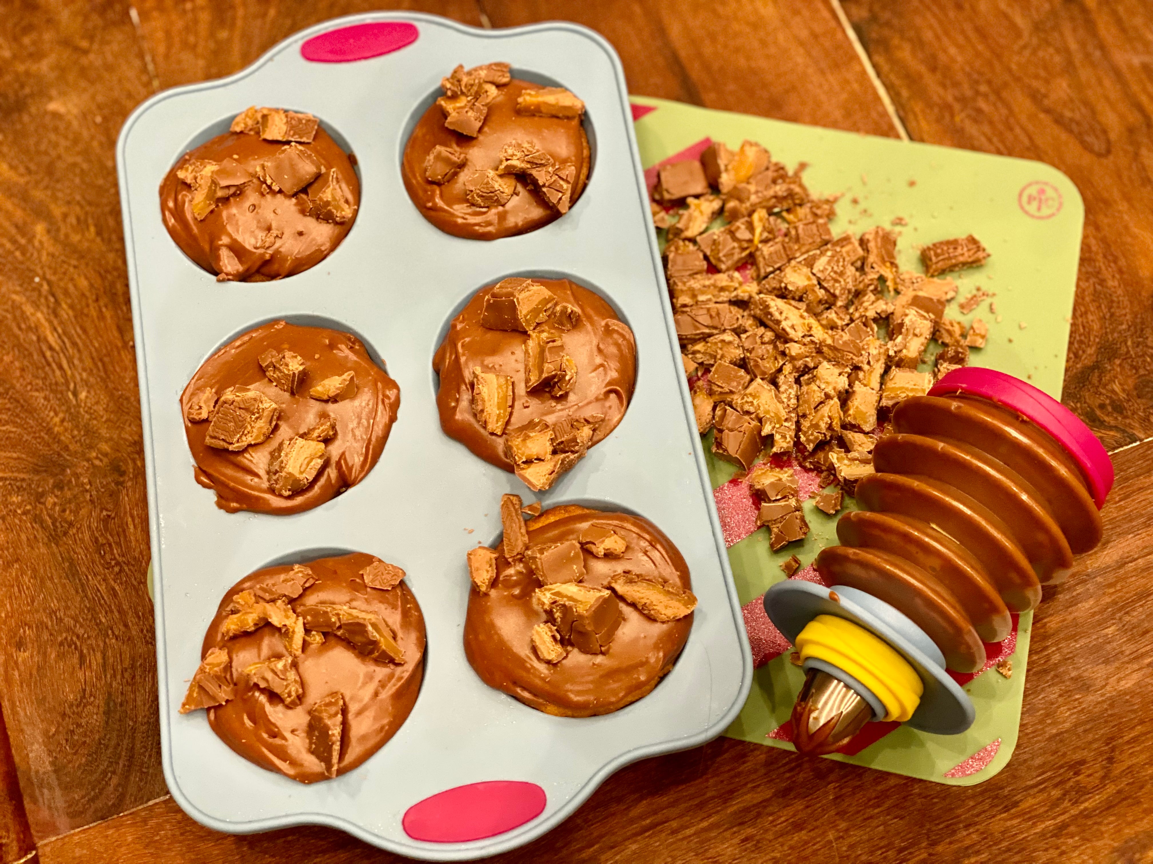 Heavenly Candy Bar Cupcakes