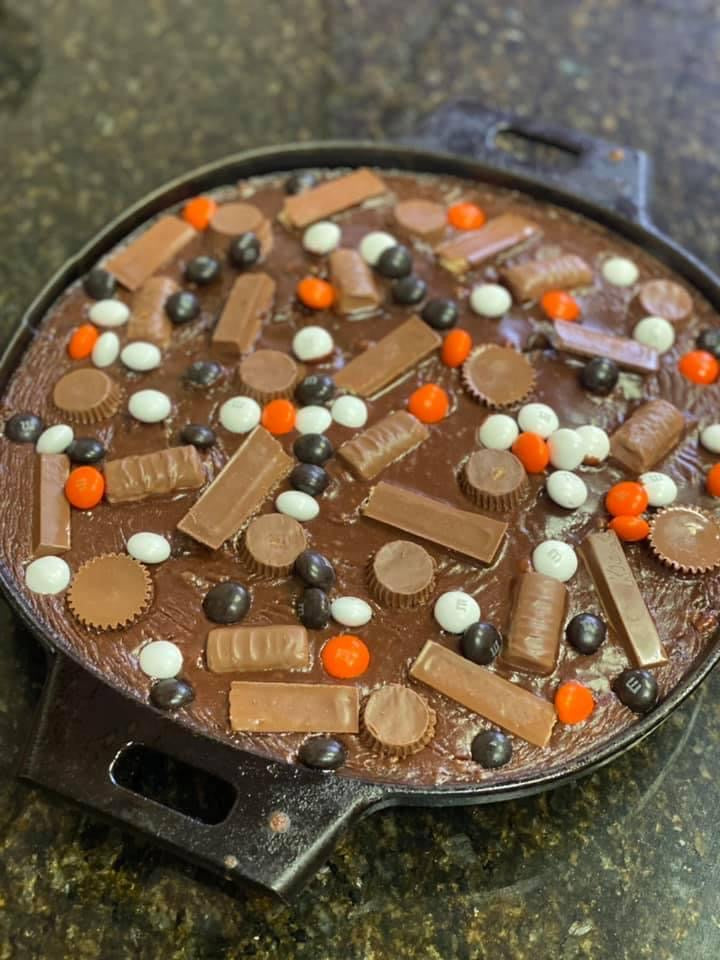 Witches Cauldron Chocolate Skillet