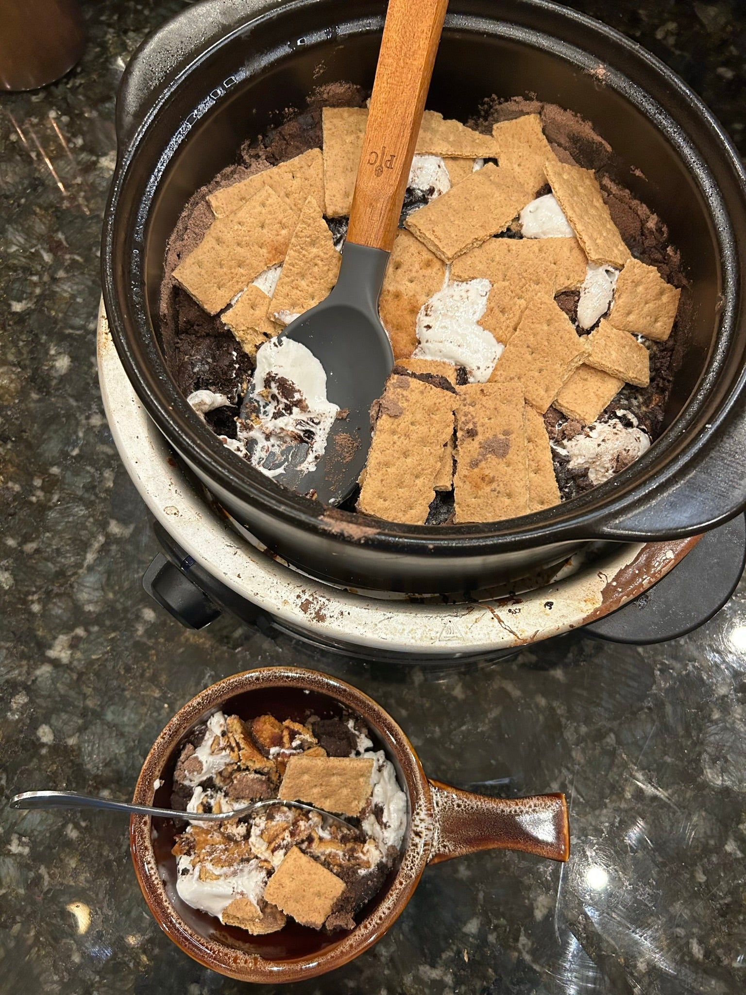 S’mores Pop Tart Dump Cake