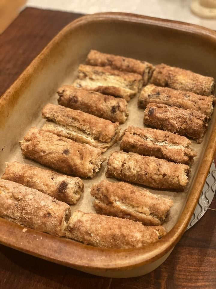 Cinnamon Cream Cheese Roll-Ups