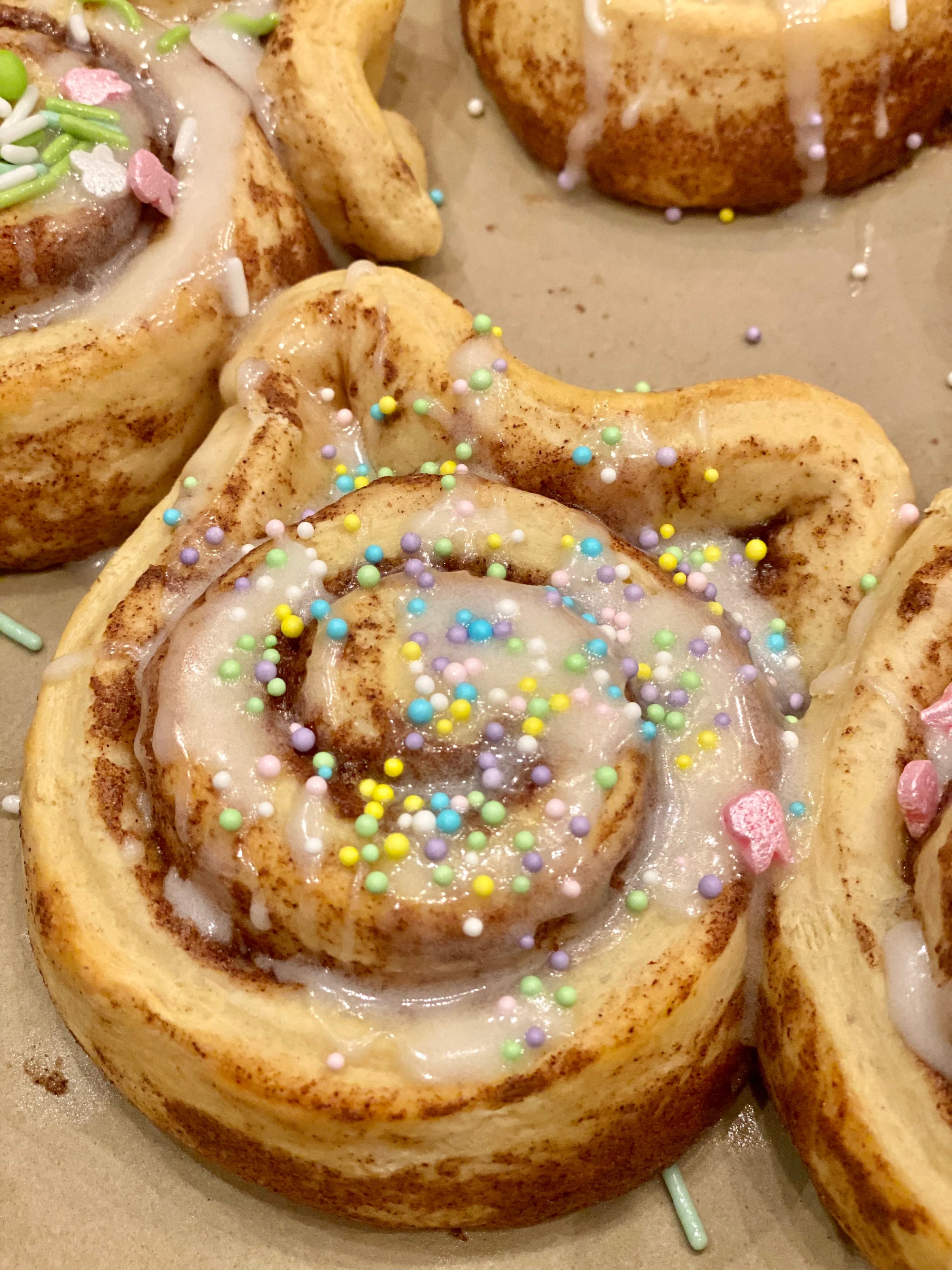 🐰 Cinnamon Rolls.