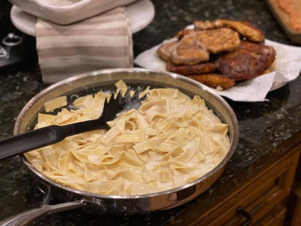 Mrs. Gail's Chicken & Fettuccine Alfredo